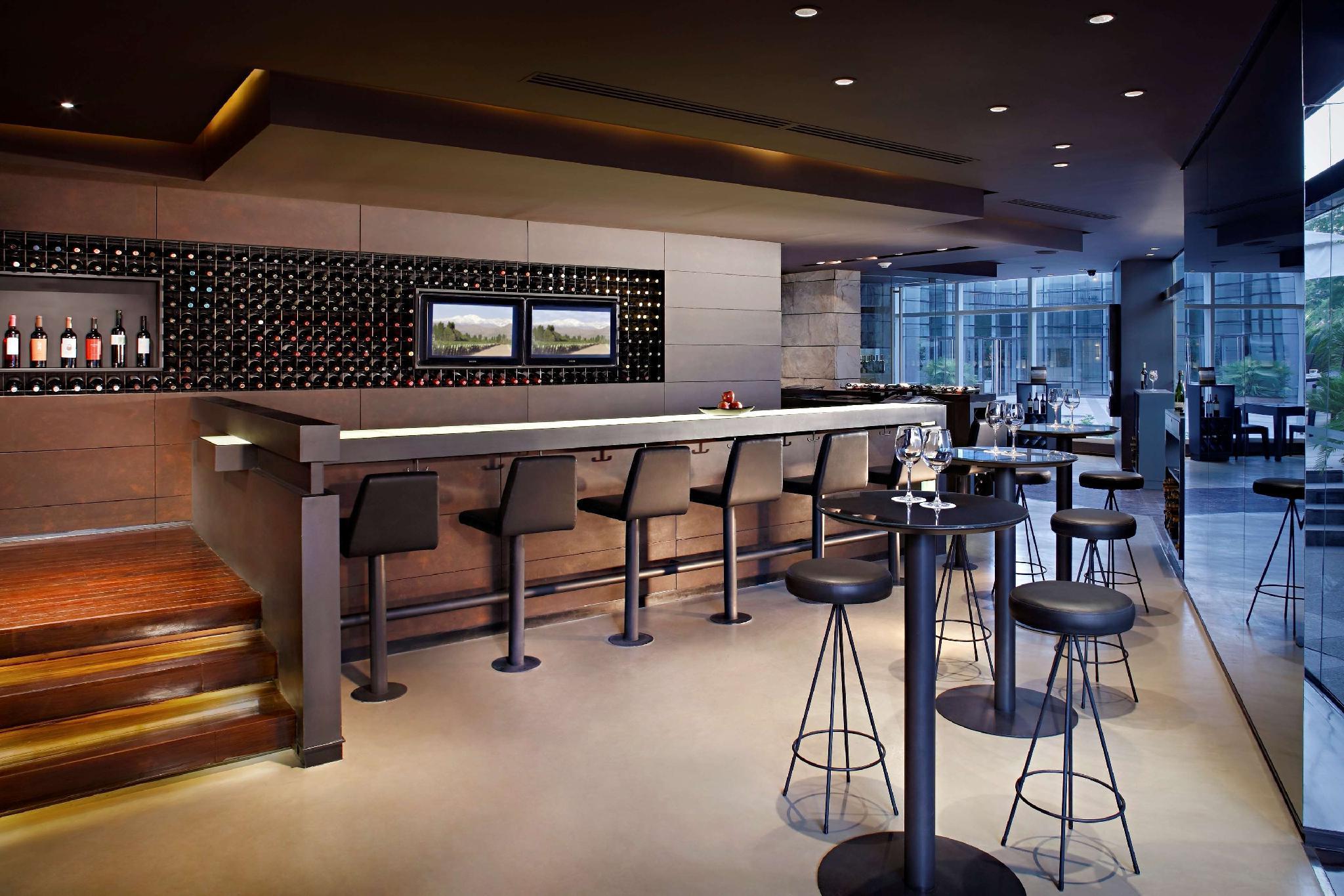 Park Hyatt Mendoza Hotel, Casino & Spa Luaran gambar The bar at the lounge