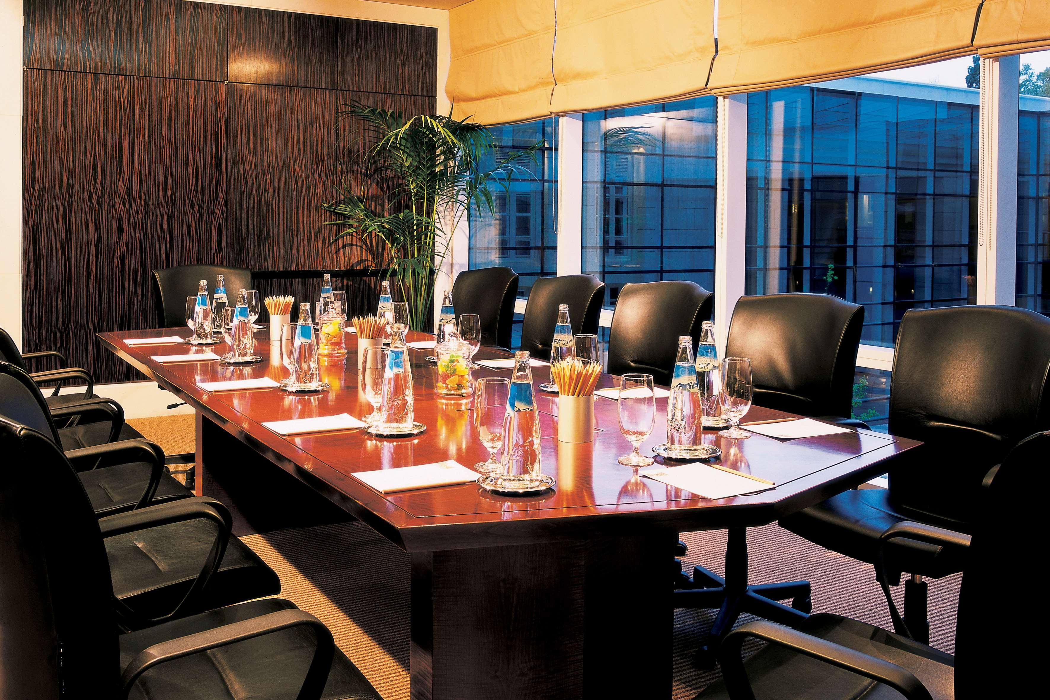 Park Hyatt Mendoza Hotel, Casino & Spa Luaran gambar A boardroom