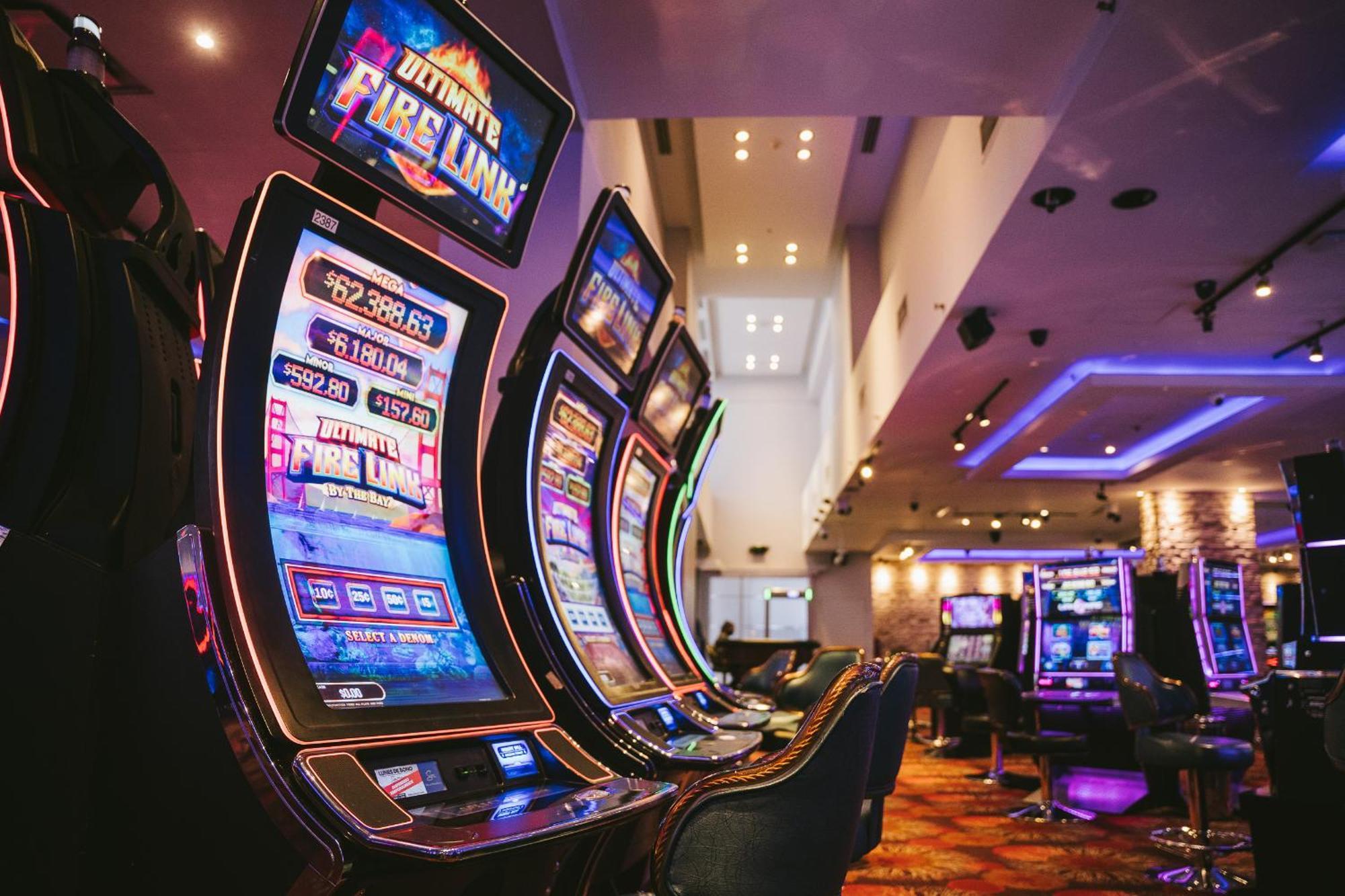 Park Hyatt Mendoza Hotel, Casino & Spa Luaran gambar Casino Slots