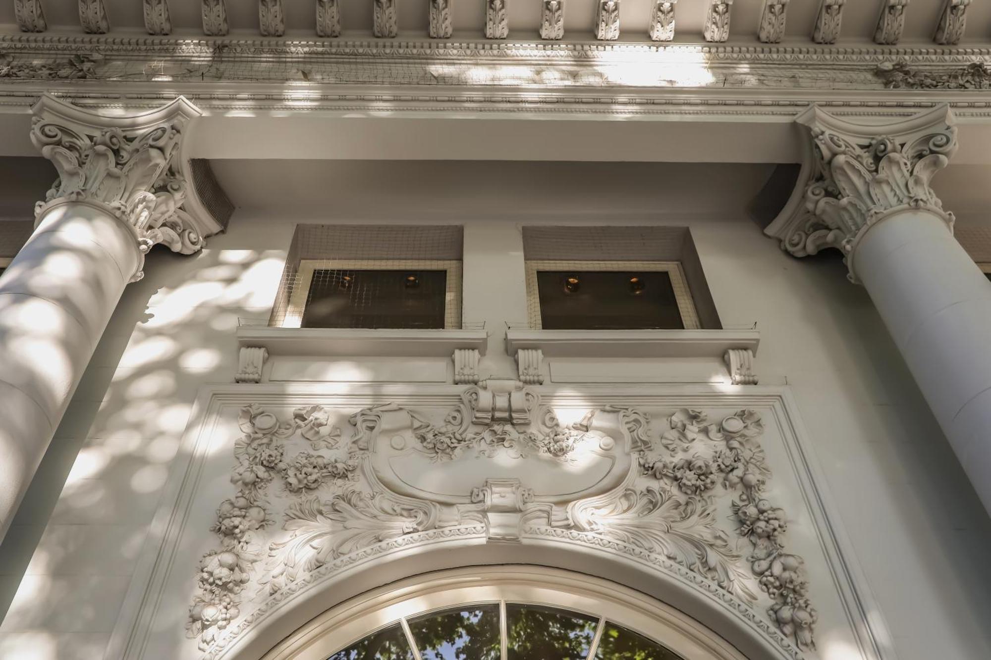 Park Hyatt Mendoza Hotel, Casino & Spa Luaran gambar Detail of the facade